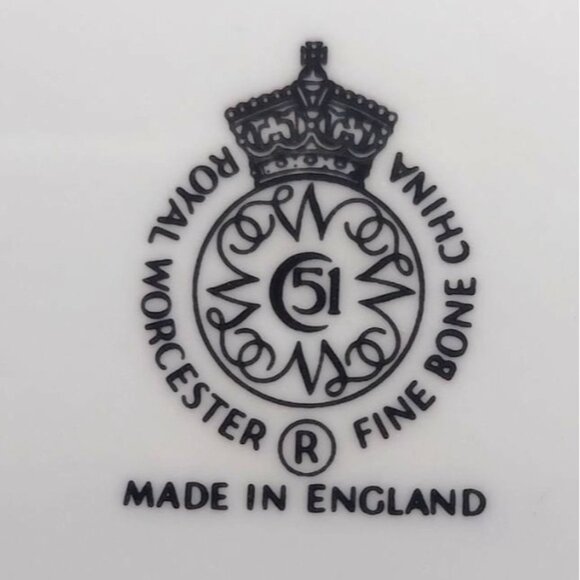 Vintage Royal Worcester Fine Bone China Floral Cake Plate Gold Trim England - Picture 5 of 6